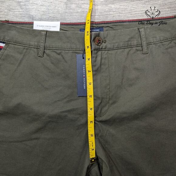 Tommy Hilfiger Classic Stretch Shorts Size 10 - Picture 4 of 7